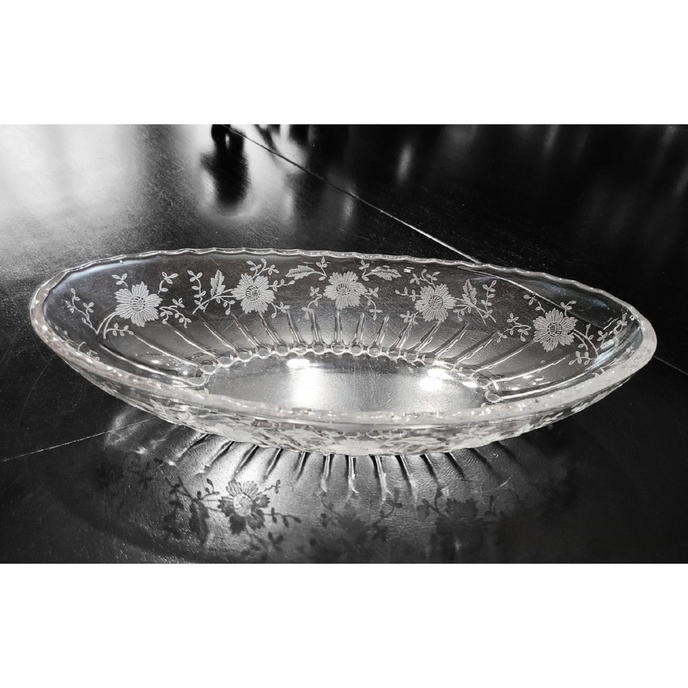 Vintage Forest Damask Etched Glass Pickle Bowl - Picture 9 of 9